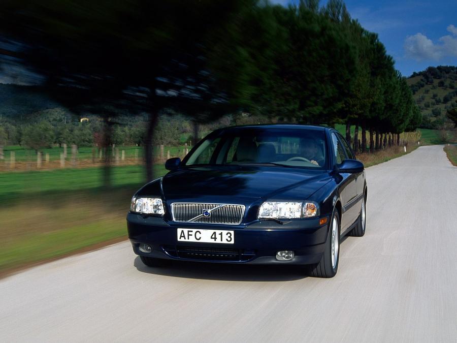  Volvo S80 T6 1998 года  (фото 4 из 10)